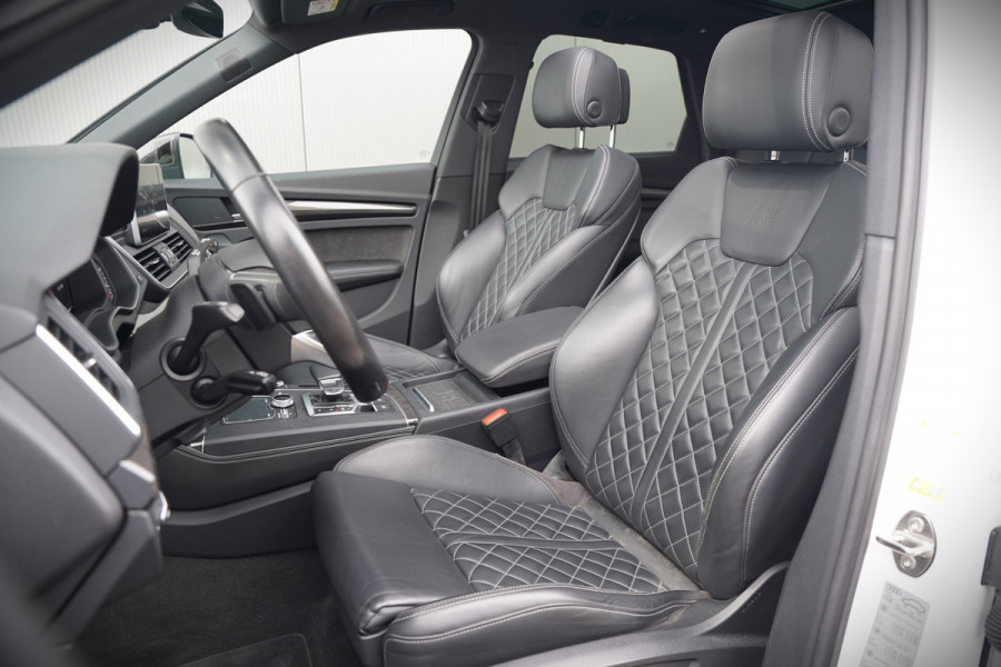 Audi Q5 3.0 TFSI SQ5 quattro Pro Line Plus | ABT | Carbon | Bang & Olufsen | Panoramdak | Stoelverwarming | Head-Up Display | 360 Camera | Dodehoekdetectie | Keyless | RS Stoelen | Massage | Memory Seat | Elektrische Stoelen | Adaptiv