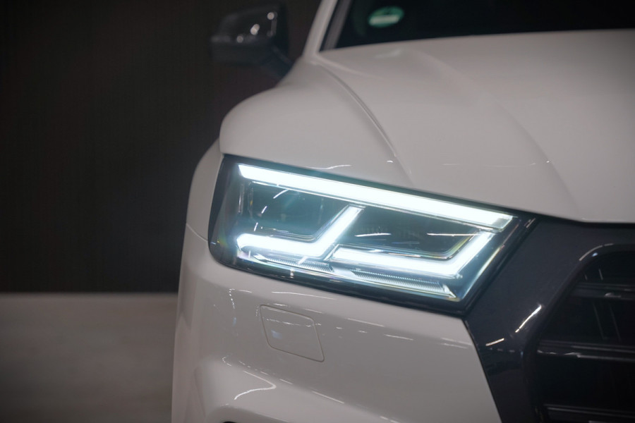Audi Q5 3.0 TFSI SQ5 quattro Pro Line Plus | ABT | Carbon | Bang & Olufsen | Panoramdak | Stoelverwarming | Head-Up Display | 360 Camera | Dodehoekdetectie | Keyless | RS Stoelen | Massage | Memory Seat | Elektrische Stoelen | Adaptiv