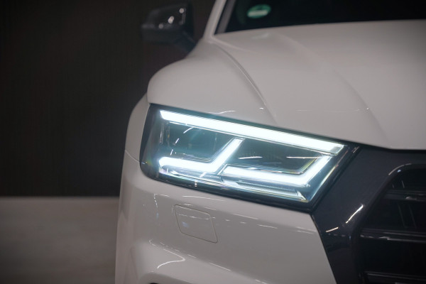 Audi Q5 3.0 TFSI SQ5 quattro Pro Line Plus | ABT | Carbon | Bang & Olufsen | Panoramdak | Stoelverwarming | Head-Up Display | 360 Camera | Dodehoekdetectie | Keyless | RS Stoelen | Massage | Memory Seat | Elektrische Stoelen | Adaptiv
