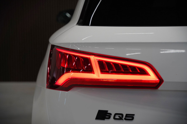 Audi Q5 3.0 TFSI SQ5 quattro Pro Line Plus | ABT | Carbon | Bang & Olufsen | Panoramdak | Stoelverwarming | Head-Up Display | 360 Camera | Dodehoekdetectie | Keyless | RS Stoelen | Massage | Memory Seat | Elektrische Stoelen | Adaptiv