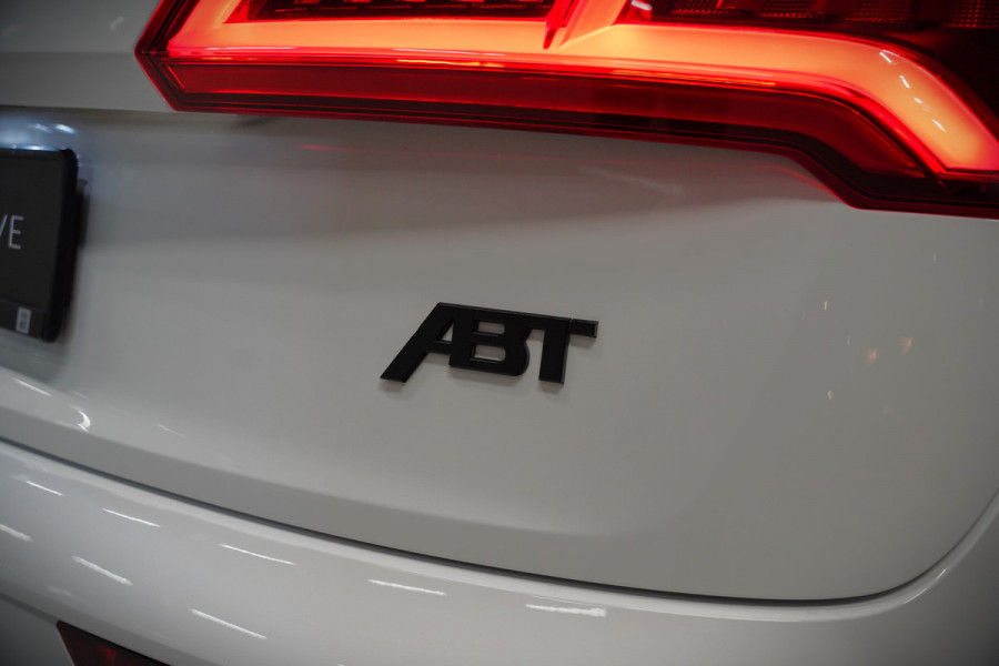 Audi Q5 3.0 TFSI SQ5 quattro Pro Line Plus | ABT | Carbon | Bang & Olufsen | Panoramdak | Stoelverwarming | Head-Up Display | 360 Camera | Dodehoekdetectie | Keyless | RS Stoelen | Massage | Memory Seat | Elektrische Stoelen | Adaptiv