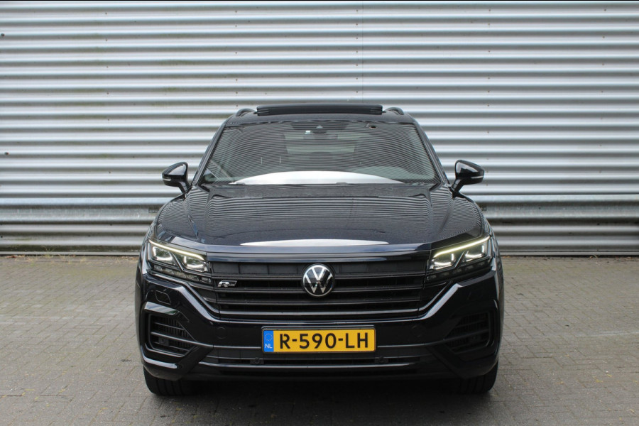 Volkswagen Touareg 3.0 TSI 340pk R-Line DSG8 Panoramadak Trekhaak leder