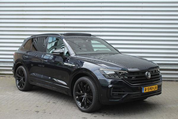 Volkswagen Touareg 3.0 TSI 340pk R-Line DSG8 Panoramadak Trekhaak leder