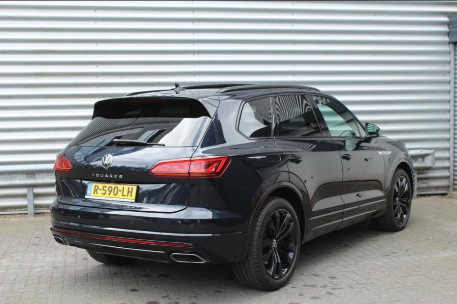 Volkswagen Touareg 3.0 TSI 340pk R-Line DSG8 Panoramadak Trekhaak leder