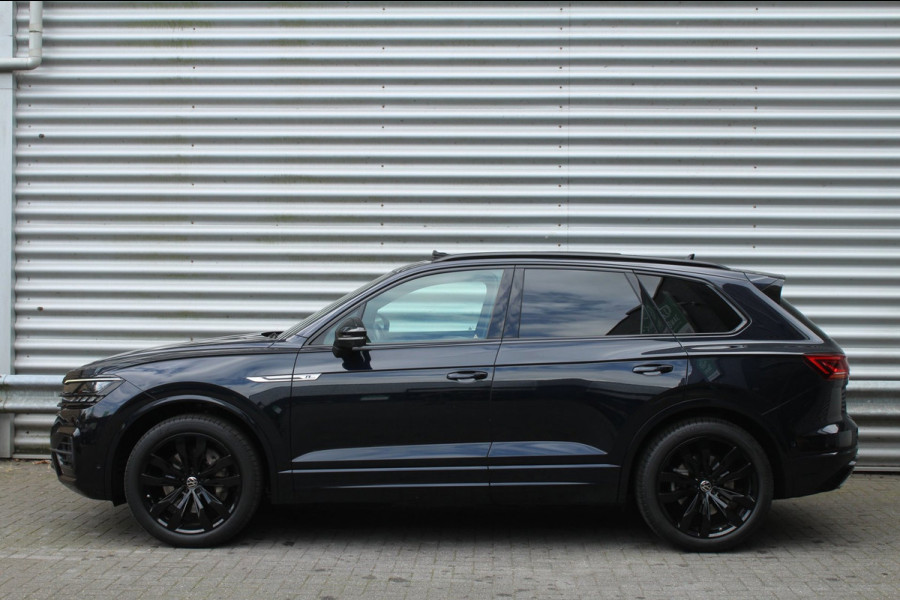 Volkswagen Touareg 3.0 TSI 340pk R-Line DSG8 Panoramadak Trekhaak leder
