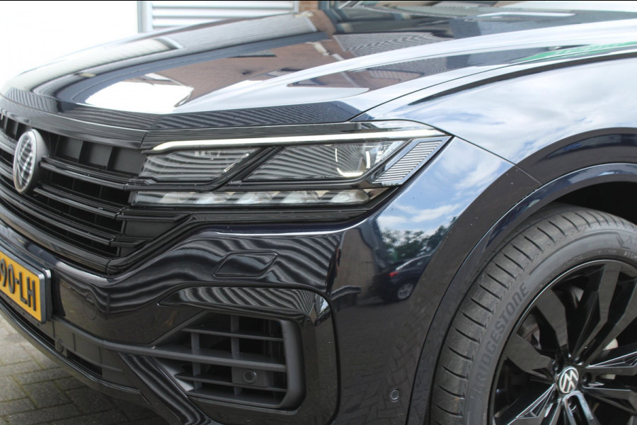 Volkswagen Touareg 3.0 TSI 340pk R-Line DSG8 Panoramadak Trekhaak leder