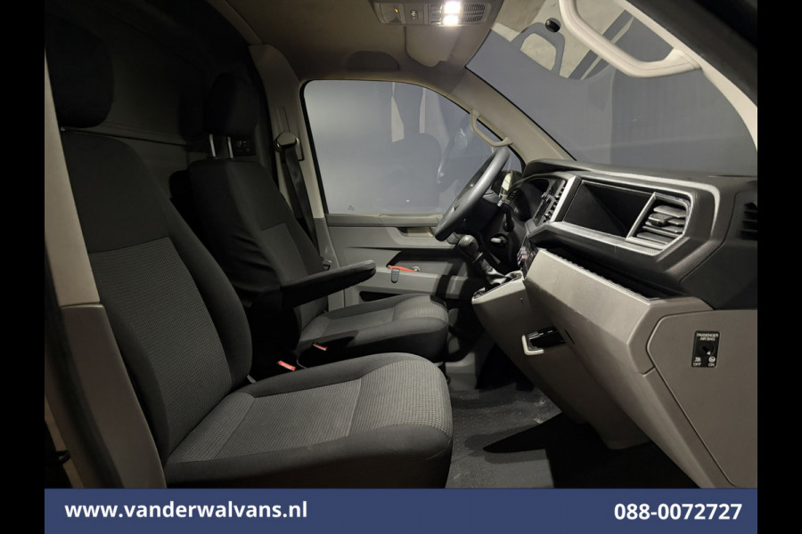 Volkswagen Transporter 2.0 TDI L2H1 Euro6 Airco | Navigatie | Apple Carplay | Cruisecontrol | Trekhaak Parkeersensoren