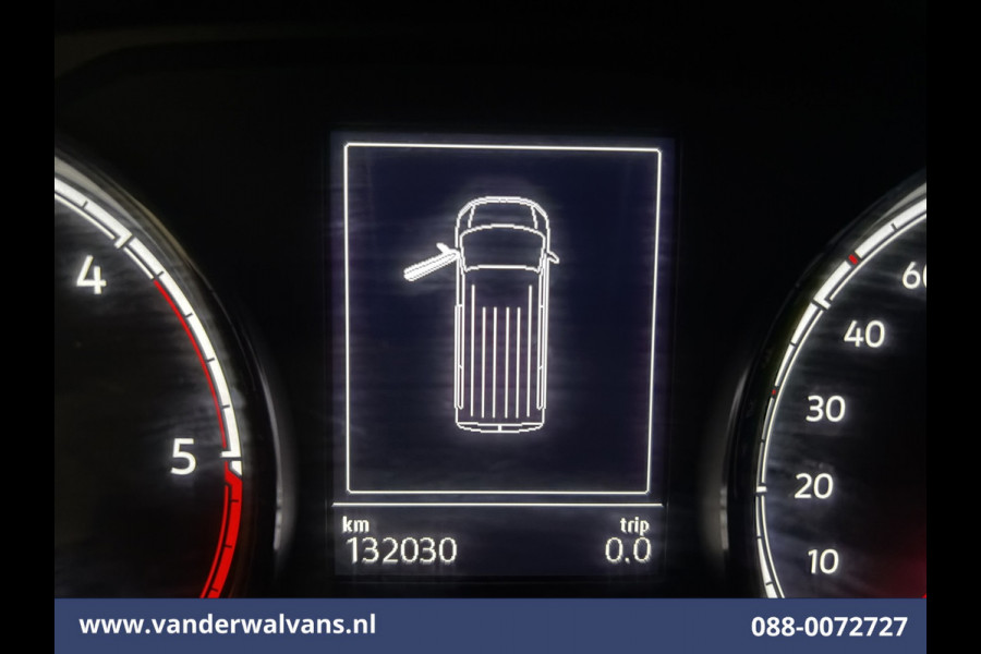 Volkswagen Transporter 2.0 TDI L2H1 Euro6 Airco | Navigatie | Apple Carplay | Cruisecontrol | Trekhaak Parkeersensoren