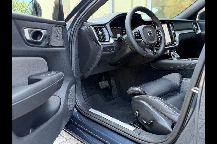 Volvo V60 2.0 T6 Plug-in hybrid 350Pk AWD Plus Dark Long Range|Pano|H/K|360Cam|Pilot|Trekhaak