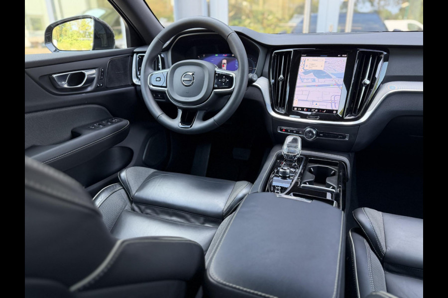 Volvo V60 2.0 T6 Plug-in hybrid 350Pk AWD Plus Dark Long Range|Pano|H/K|360Cam|Pilot|Trekhaak