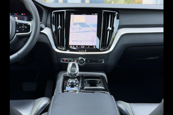 Volvo V60 2.0 T6 Plug-in hybrid 350Pk AWD Plus Dark Long Range|Pano|H/K|360Cam|Pilot|Trekhaak