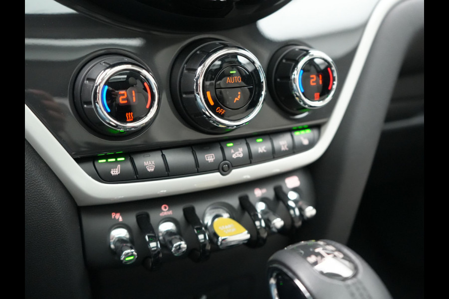 MINI Countryman 1.5 Cooper S E ALL4 Chili PHEV 220pk Dealer O.H. | Panodak | Head Up | Adaptive Cruise | Camera | Lederen Sportstoelen Verwarmd | Keyless | Sfeerverlichting | Apple Carplay | Plug In Hybrid |