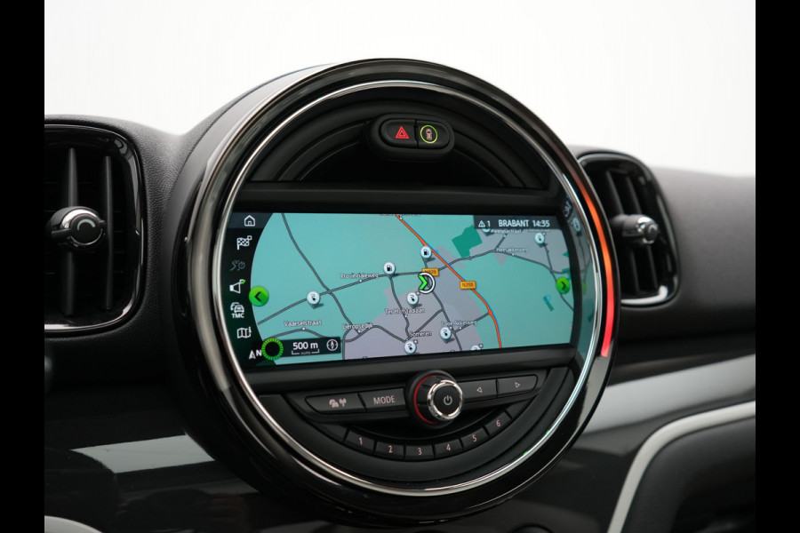 MINI Countryman 1.5 Cooper S E ALL4 Chili PHEV 220pk Dealer O.H. | Panodak | Head Up | Adaptive Cruise | Camera | Lederen Sportstoelen Verwarmd | Keyless | Sfeerverlichting | Apple Carplay | Plug In Hybrid |