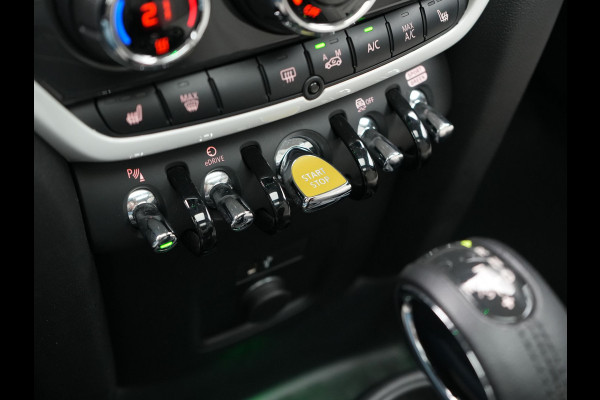 MINI Countryman 1.5 Cooper S E ALL4 Chili PHEV 220pk Dealer O.H. | Panodak | Head Up | Adaptive Cruise | Camera | Lederen Sportstoelen Verwarmd | Keyless | Sfeerverlichting | Apple Carplay | Plug In Hybrid |
