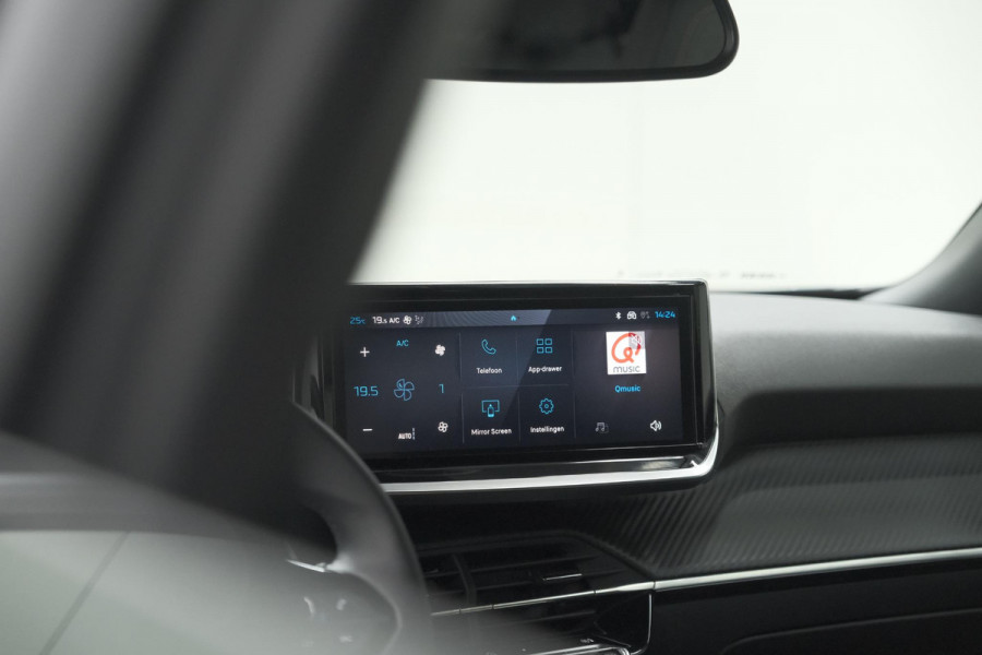 Peugeot 2008 1.2 Hybrid 145 Allure | Apple Carplay | Climate Control | Parkeersensoren Voor + Achter