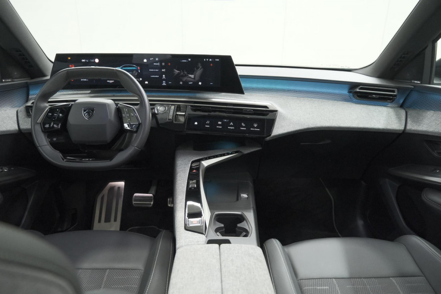 Peugeot 3008 1.2 Hybrid 145 GT | Panoramadak | Focal Hi-Fi | 360 Camera | Elektronische kofferklep