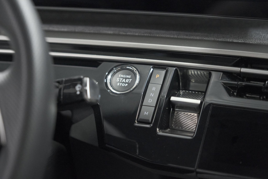 Peugeot 3008 1.2 Hybrid 145 GT | Panoramadak | Focal Hi-Fi | 360 Camera | Elektronische kofferklep