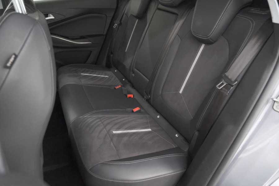 Opel Grandland 1.6 Turbo Plug-In Hybrid 4x4 GSe | Elektrische Kofferklep | Adaptieve Cruise Control | Camera | Alcantara Pakket
