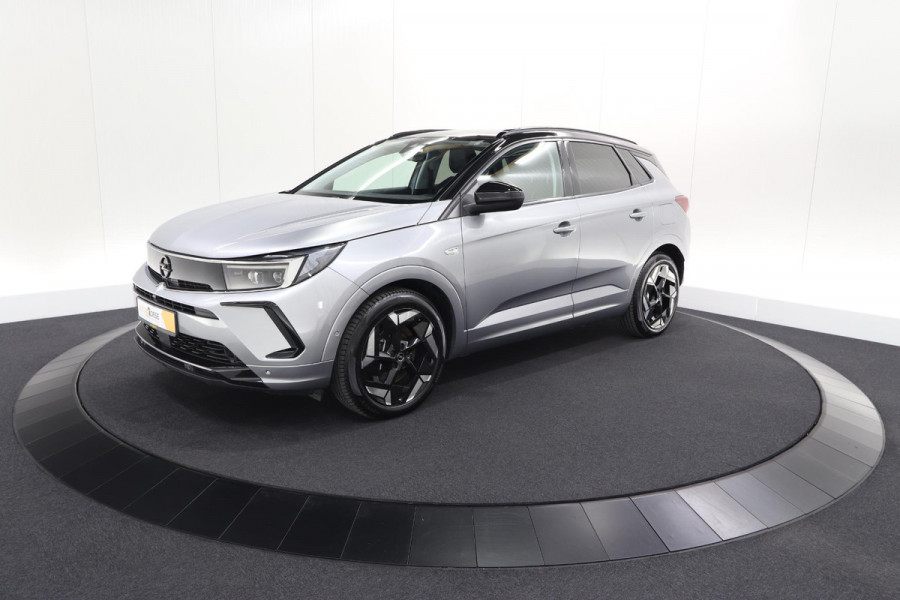Opel Grandland 1.6 Turbo Plug-In Hybrid 4x4 GSe | Elektrische Kofferklep | Adaptieve Cruise Control | Camera | Alcantara Pakket