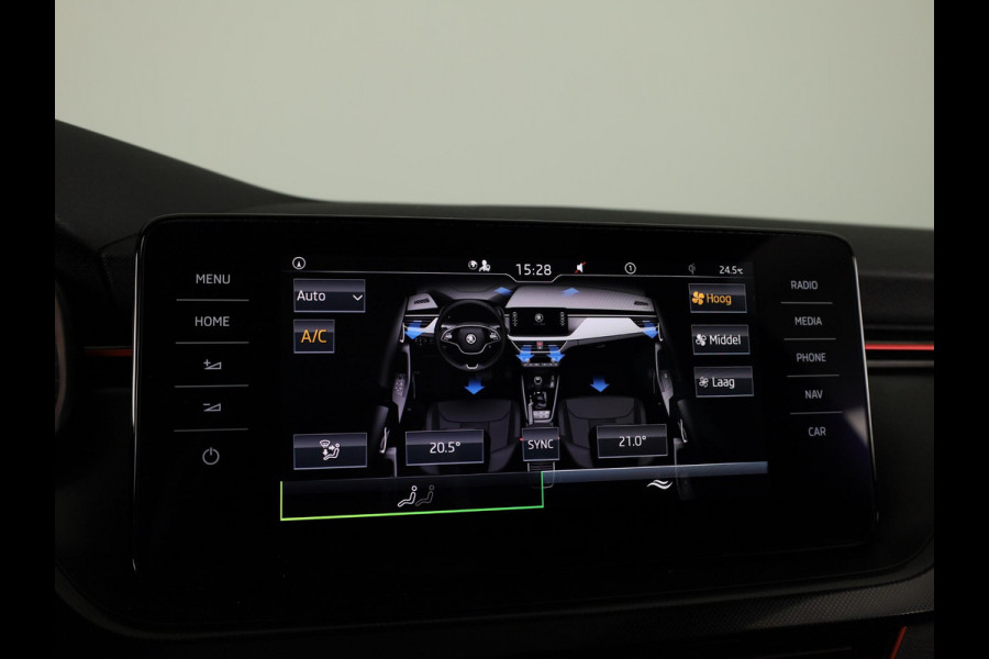 Škoda Kamiq 1.0 TSI Sport Business 110pk | Panoramadak | Navigatie | Parkeercamera | Cirtual Cockpit | Led koplampen | 18 inch Lichtmetalen velgen