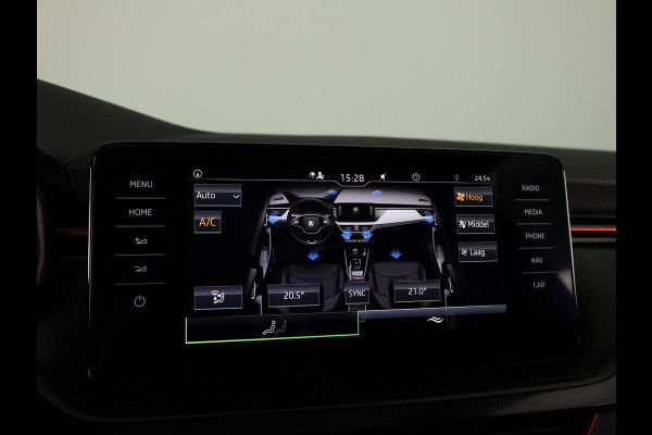 Škoda Kamiq 1.0 TSI Sport Business 110pk | Panoramadak | Navigatie | Parkeercamera | Cirtual Cockpit | Led koplampen | 18 inch Lichtmetalen velgen