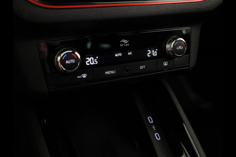 Škoda Kamiq 1.0 TSI Sport Business 110pk | Panoramadak | Navigatie | Parkeercamera | Cirtual Cockpit | Led koplampen | 18 inch Lichtmetalen velgen