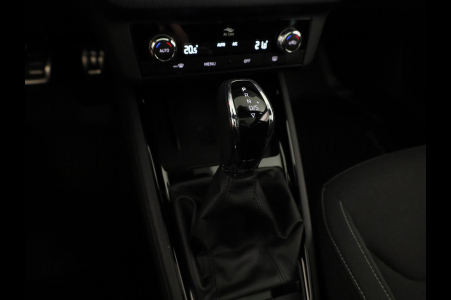 Škoda Kamiq 1.0 TSI Sport Business 110pk | Panoramadak | Navigatie | Parkeercamera | Cirtual Cockpit | Led koplampen | 18 inch Lichtmetalen velgen