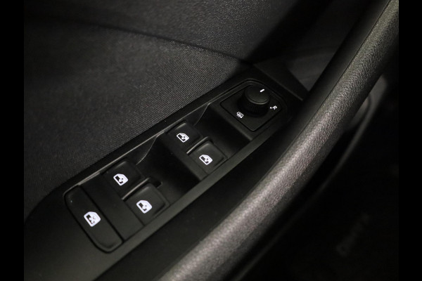Škoda Kamiq 1.0 TSI Sport Business 110pk | Panoramadak | Navigatie | Parkeercamera | Cirtual Cockpit | Led koplampen | 18 inch Lichtmetalen velgen
