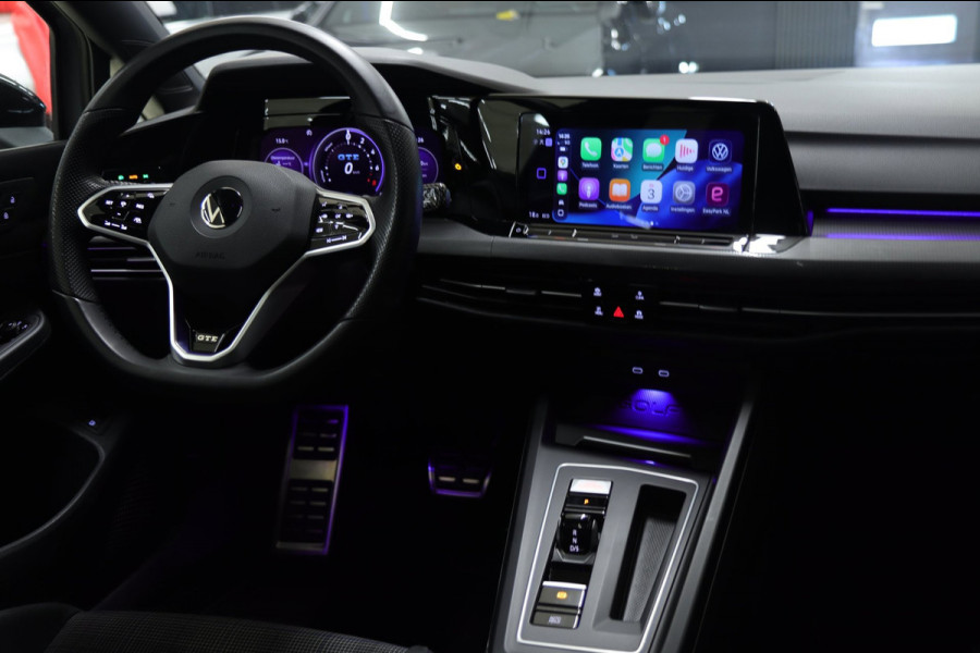 Volkswagen Golf 1.4 eHybrid GTE / HEADUP/PANO/IQLIGHT/CAM/CARPLAY/VOL