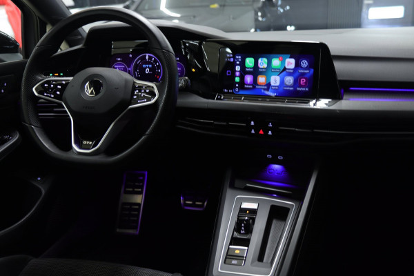 Volkswagen Golf 1.4 eHybrid GTE / HEADUP/PANO/IQLIGHT/CAM/CARPLAY/VOL