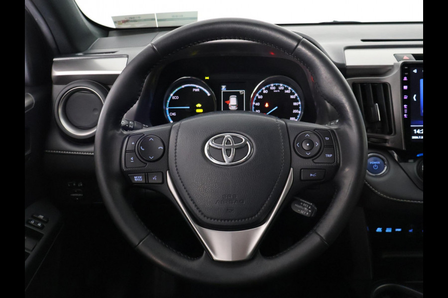 Toyota RAV4 2.5 STYLE HYBRIDE 4-WD SILVERLINE GARANTIE 4-2028* 1650 TREKGEWICHT . GARANTIE TOT 04-2028! . PARKEERSENSOREN VOOR & ACHTER . KEYLESS ENTRY  .