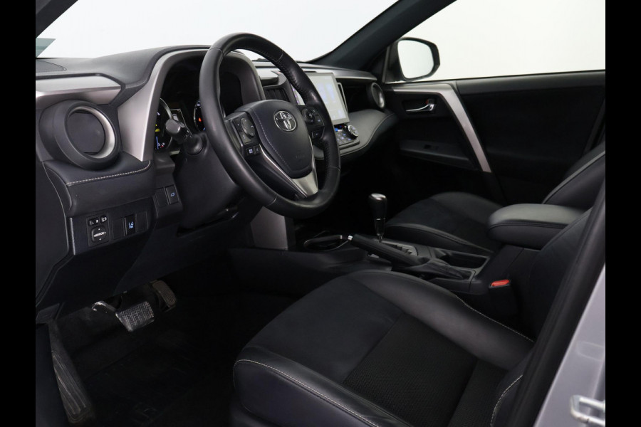 Toyota RAV4 2.5 STYLE HYBRIDE 4-WD SILVERLINE GARANTIE 4-2028* 1650 TREKGEWICHT . GARANTIE TOT 04-2028! . PARKEERSENSOREN VOOR & ACHTER . KEYLESS ENTRY  .