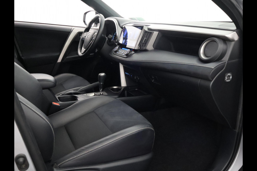 Toyota RAV4 2.5 STYLE HYBRIDE 4-WD SILVERLINE GARANTIE 4-2028* 1650 TREKGEWICHT . GARANTIE TOT 04-2028! . PARKEERSENSOREN VOOR & ACHTER . KEYLESS ENTRY  .