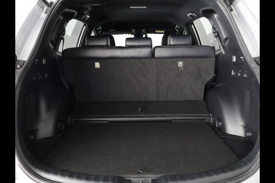 Toyota RAV4 2.5 STYLE HYBRIDE 4-WD SILVERLINE GARANTIE 4-2028* 1650 TREKGEWICHT . GARANTIE TOT 04-2028! . PARKEERSENSOREN VOOR & ACHTER . KEYLESS ENTRY  .