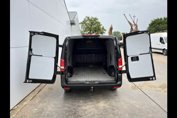 Mercedes-Benz Vito 119 1.9 CDI 190pk Automaat 190PK L2H1 Climate Control Adaptieve Cruise Control Trekhaak Navigatie Camera Stoelverwarming