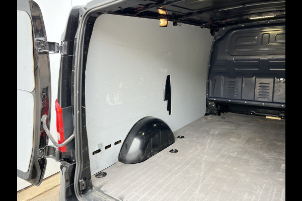 Mercedes-Benz Vito 119 1.9 CDI 190pk Automaat 190PK L2H1 Climate Control Adaptieve Cruise Control Trekhaak Navigatie Camera Stoelverwarming