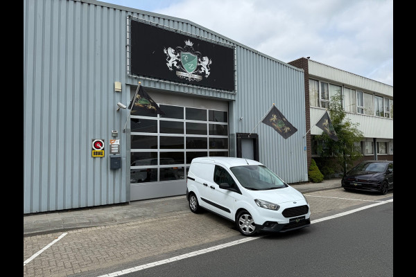 Ford Transit Courier 1.5 TDCI Trend PDC/NAVI/AIRCO/TREKHAAK