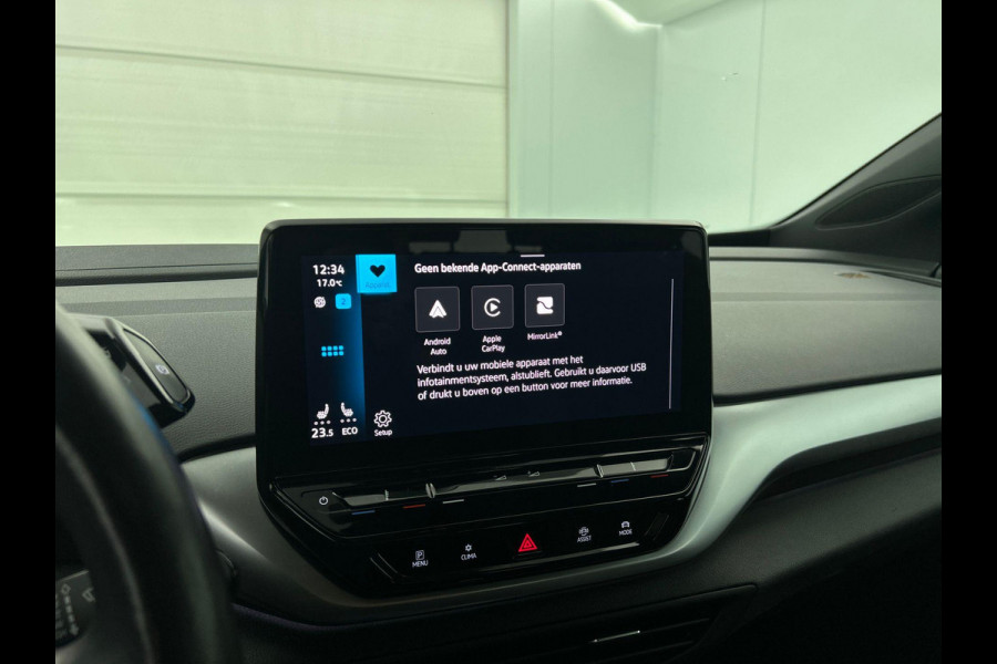 Volkswagen ID.4 Life 77 kWh Style Pack Navigatie Apple Carplay/Android Auto Adaptive Cruise Control Parkeersensoren Stoel- en stuurverwarming Full Led Climate Control Lichtmetalen velgen