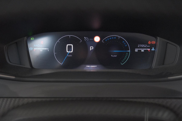 Peugeot 2008 1.2 Hybrid 145 Allure | Apple Carplay | Climate Control | Parkeersensoren Voor + Achter