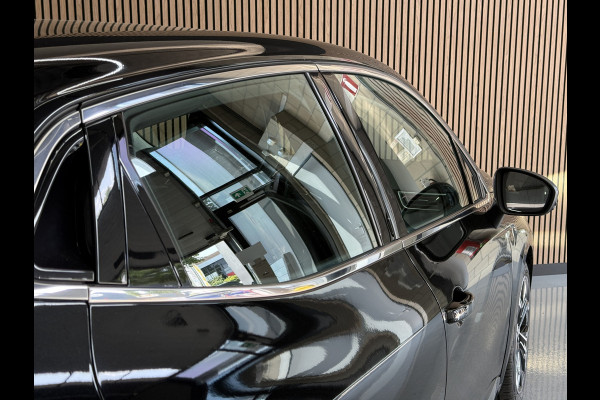 Renault Clio 1.0 TCe 100 pk Intens | Groot Navi | 360 | Stoel & Stuur verwarming | Carplay | 100% Dealer onderhouden!