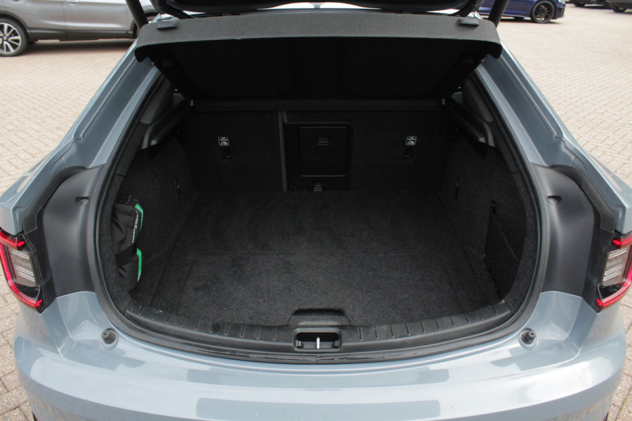 Polestar 2 Long Range Dual Motor Launch Edition 78kWh / Panoramadak / 360Camera / ACC / Virtual Cockpit / Keyless / DAB / Stuurverwarming