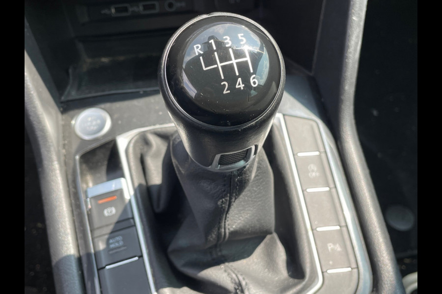 Volkswagen Tiguan 1.4 TSI Comfortline Business|Trekhaak|ACC|Navi|PDC|Apple Carplay|