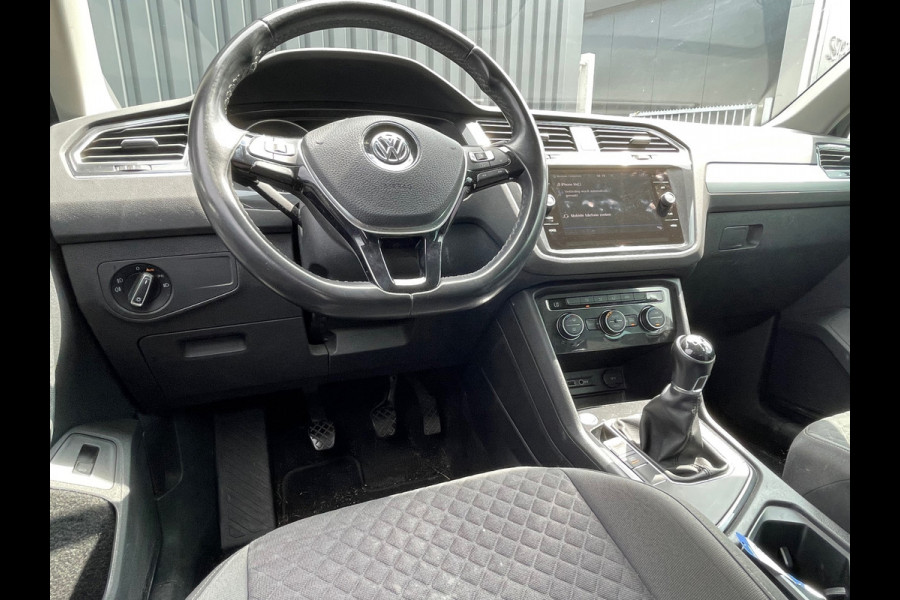 Volkswagen Tiguan 1.4 TSI Comfortline Business|Trekhaak|ACC|Navi|PDC|Apple Carplay|