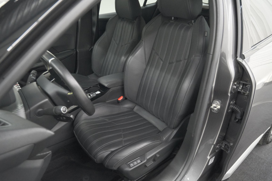 Peugeot 2008 PureTech 130 GT Pack | Leer-Pakket | Dodehoekdetectie | Camera | Navigatie