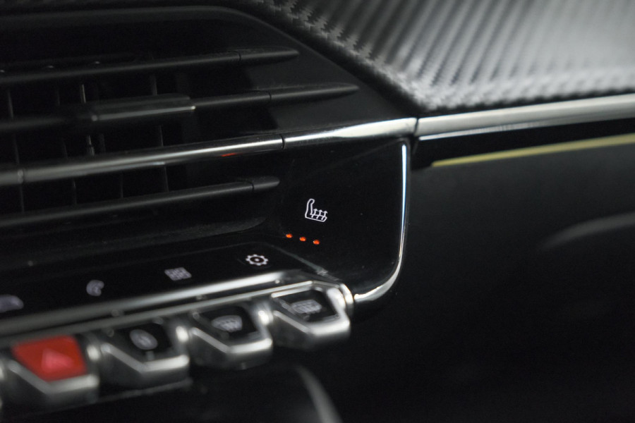 Peugeot 2008 PureTech 130 GT Pack | Leer-Pakket | Dodehoekdetectie | Camera | Navigatie