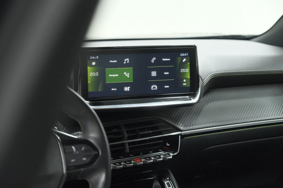Peugeot 2008 PureTech 130 GT Pack | Leer-Pakket | Dodehoekdetectie | Camera | Navigatie