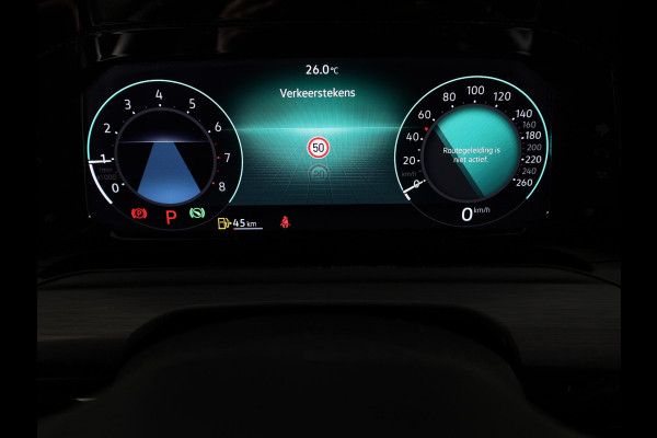 Volkswagen Golf 1.5 eTSI Style 150PK | Automaat (DSG) | Navigatie | Parkeersensoren | Led