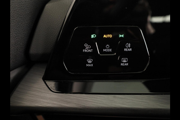 Volkswagen Golf 1.5 eTSI Style 150PK | Automaat (DSG) | Navigatie | Parkeersensoren | Led
