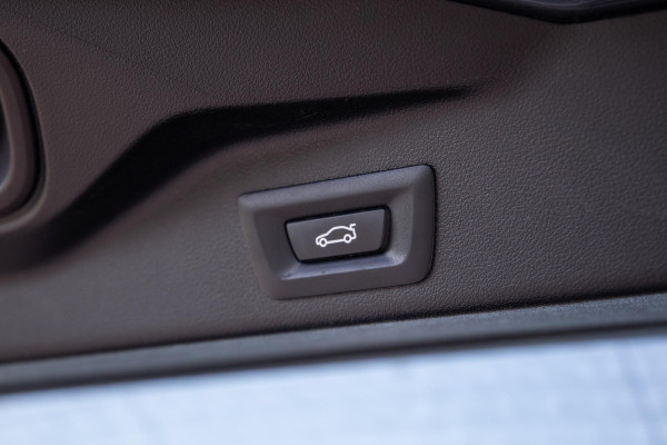 BMW X5 xDrive45e Executive CARPLAY / CAMERA / DEALER ONDERHOUDEN / ZWART LEER / TREKHAAK