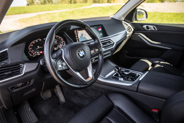 BMW X5 xDrive45e Executive CARPLAY / CAMERA / DEALER ONDERHOUDEN / ZWART LEER / TREKHAAK